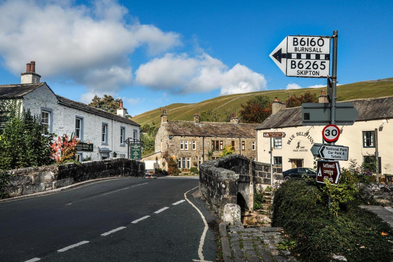 The Blue Bell Inn Kettlewell Extérieur photo